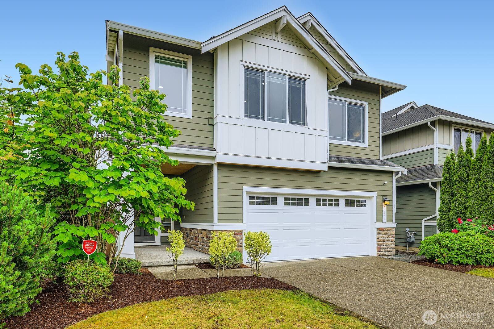 Bothell, WA 98012,3720 195th PL SE