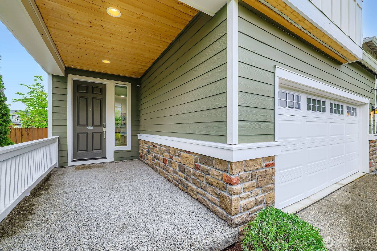 Bothell, WA 98012,3720 195th PL SE