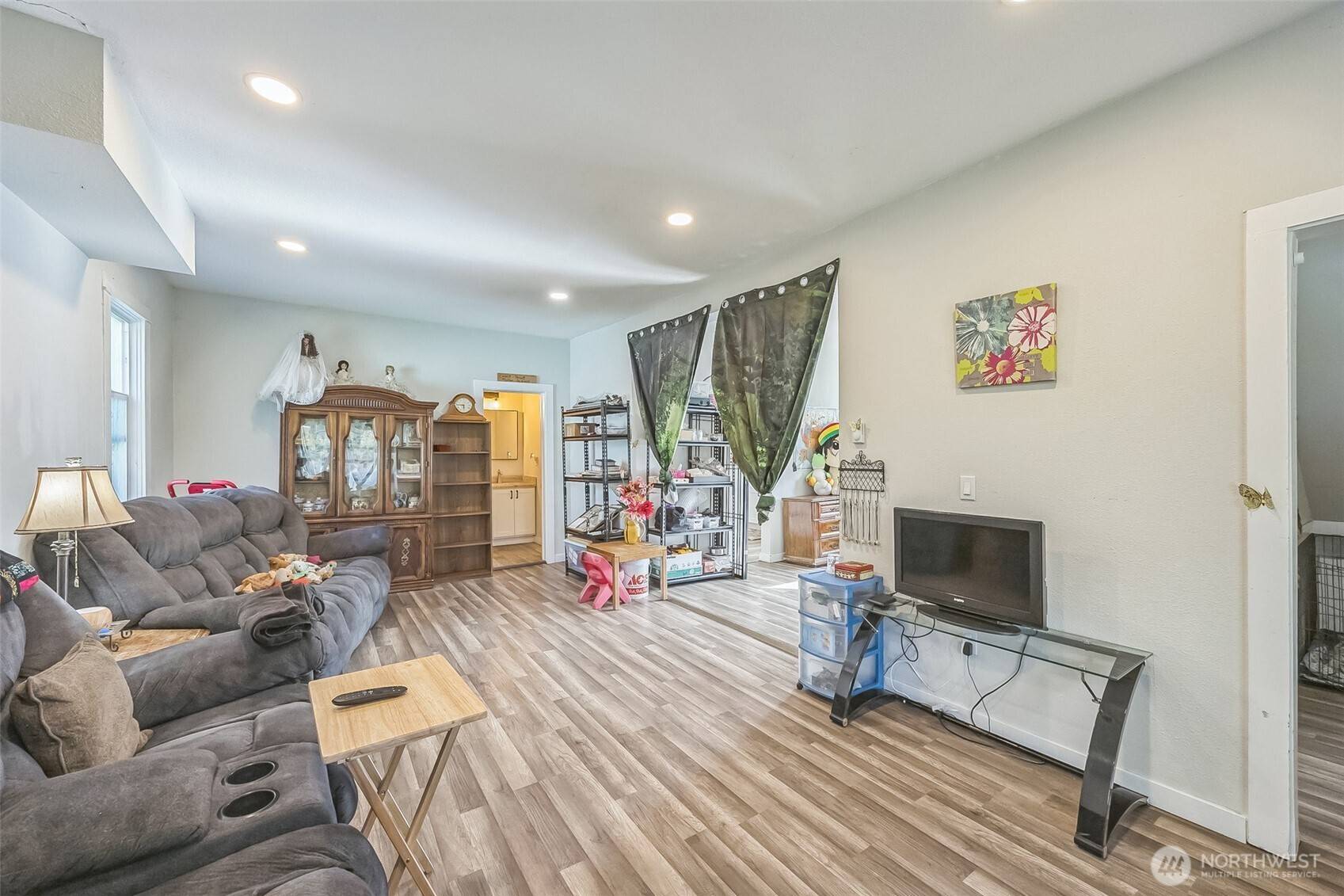 Raymond, WA 98577,818 Wyoming ST