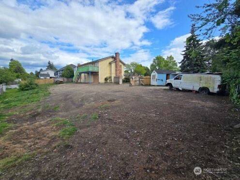 Renton, WA 98056,2628 NE 5th Ct