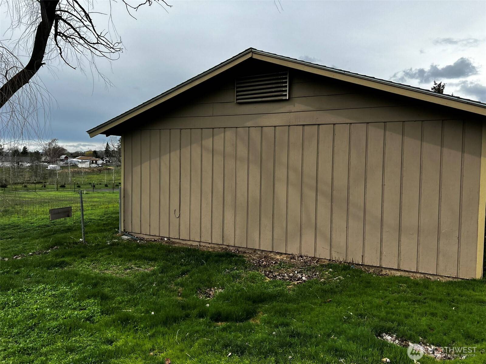 Selah, WA 98942,161 Whites PL