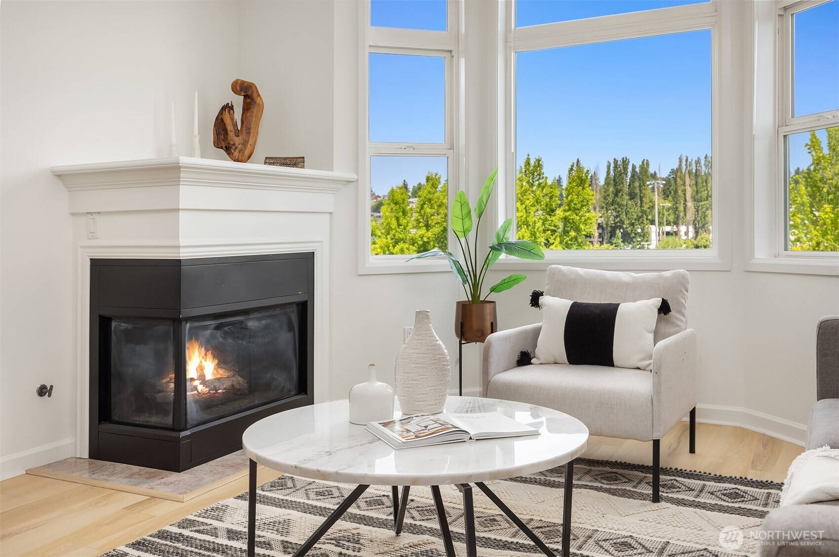 Kirkland, WA 98033,122 S State ST #207 E