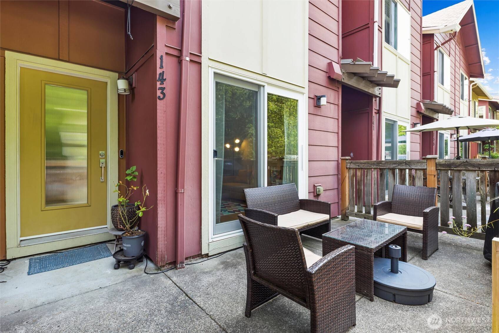 Issaquah, WA 98027,143 Sky Ridge RD NW #102