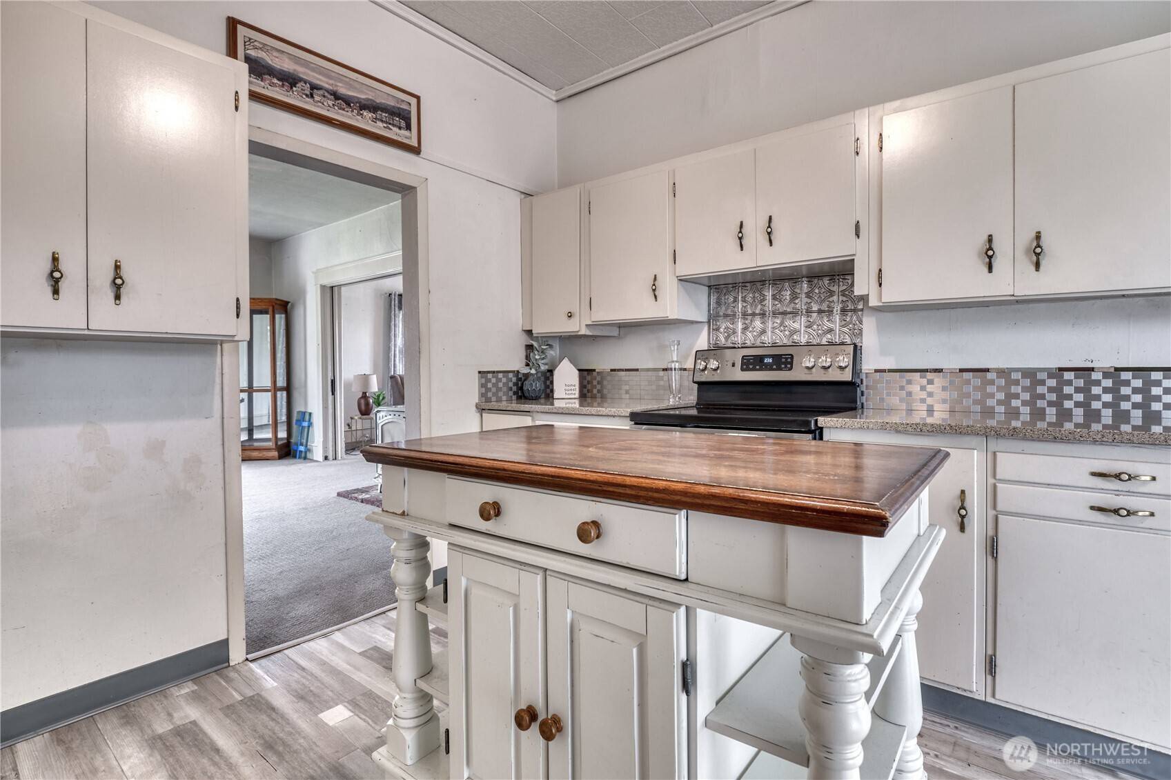 Blaine, WA 98230,976 Peace Portal DR