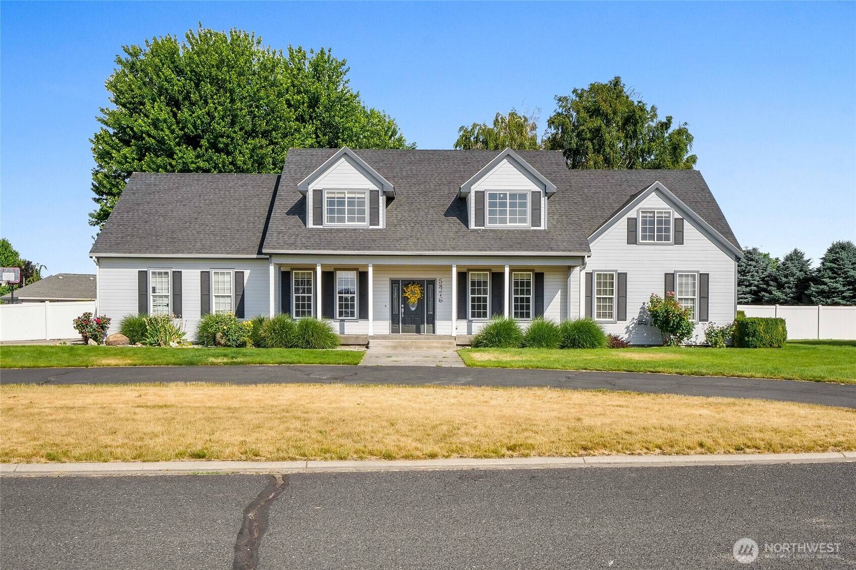 Moses Lake, WA 98837,5476 Lorri LN