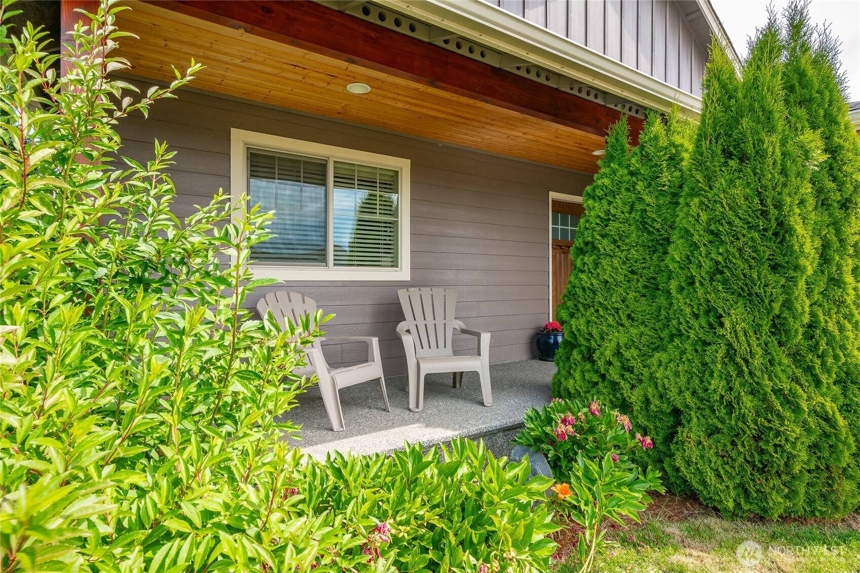 Nooksack, WA 98276,406 Harrison LN