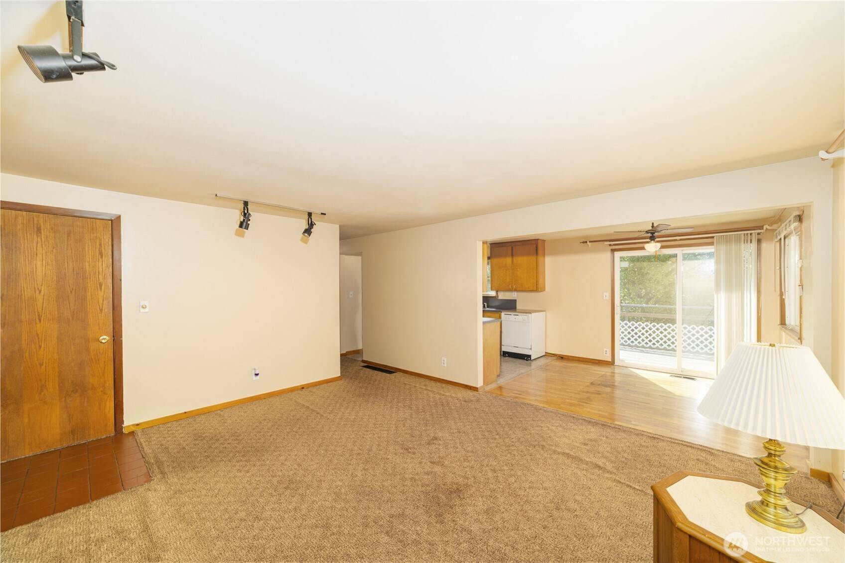 Des Moines, WA 98198,21006 9th AVE S