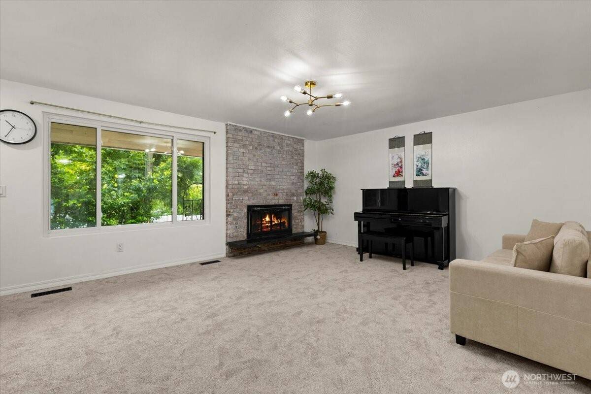 Renton, WA 98059,18020 SE 146th ST