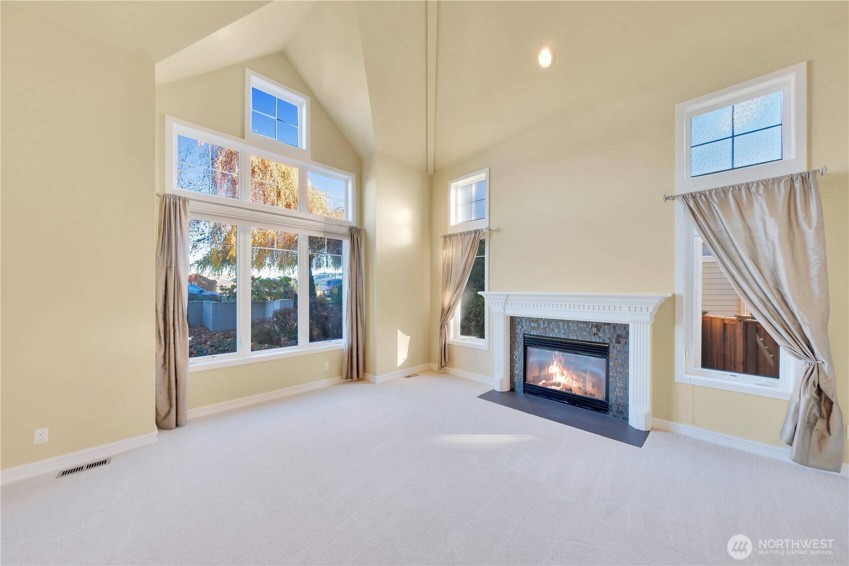 Newcastle, WA 98059,14329 SE 84th CT