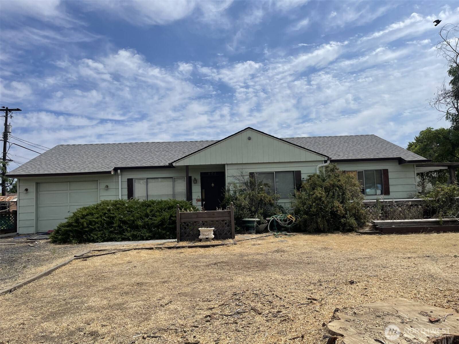 Moses Lake, WA 98837,802 Lindberg LN