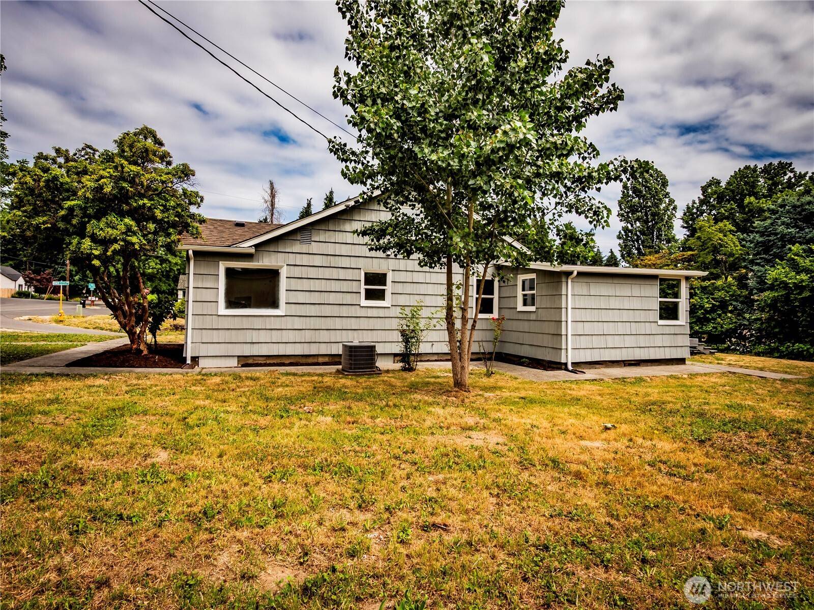 Olympia, WA 98506,120 Phoenix ST NE