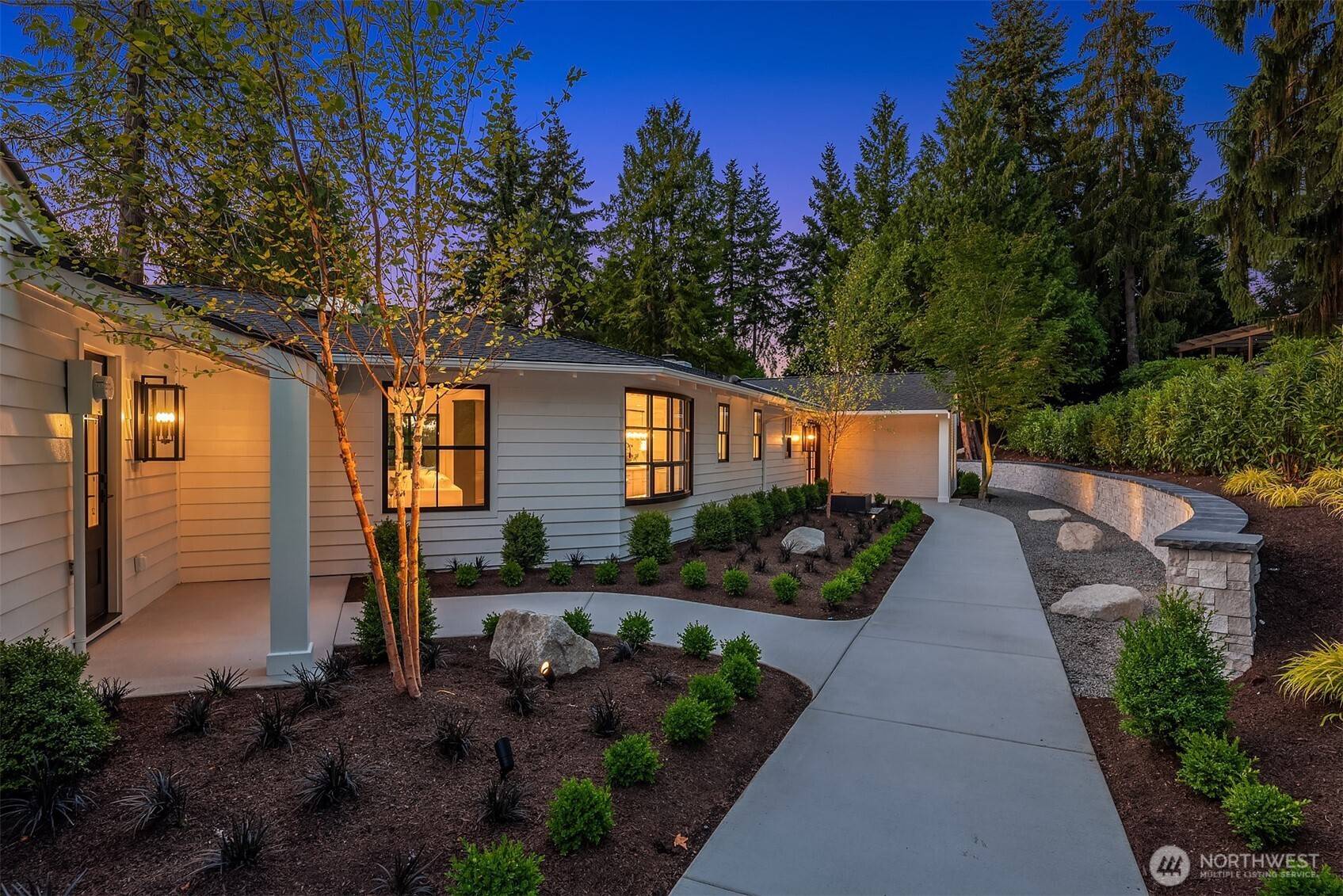 Clyde Hill, WA 98004,2610 86th AVE NE