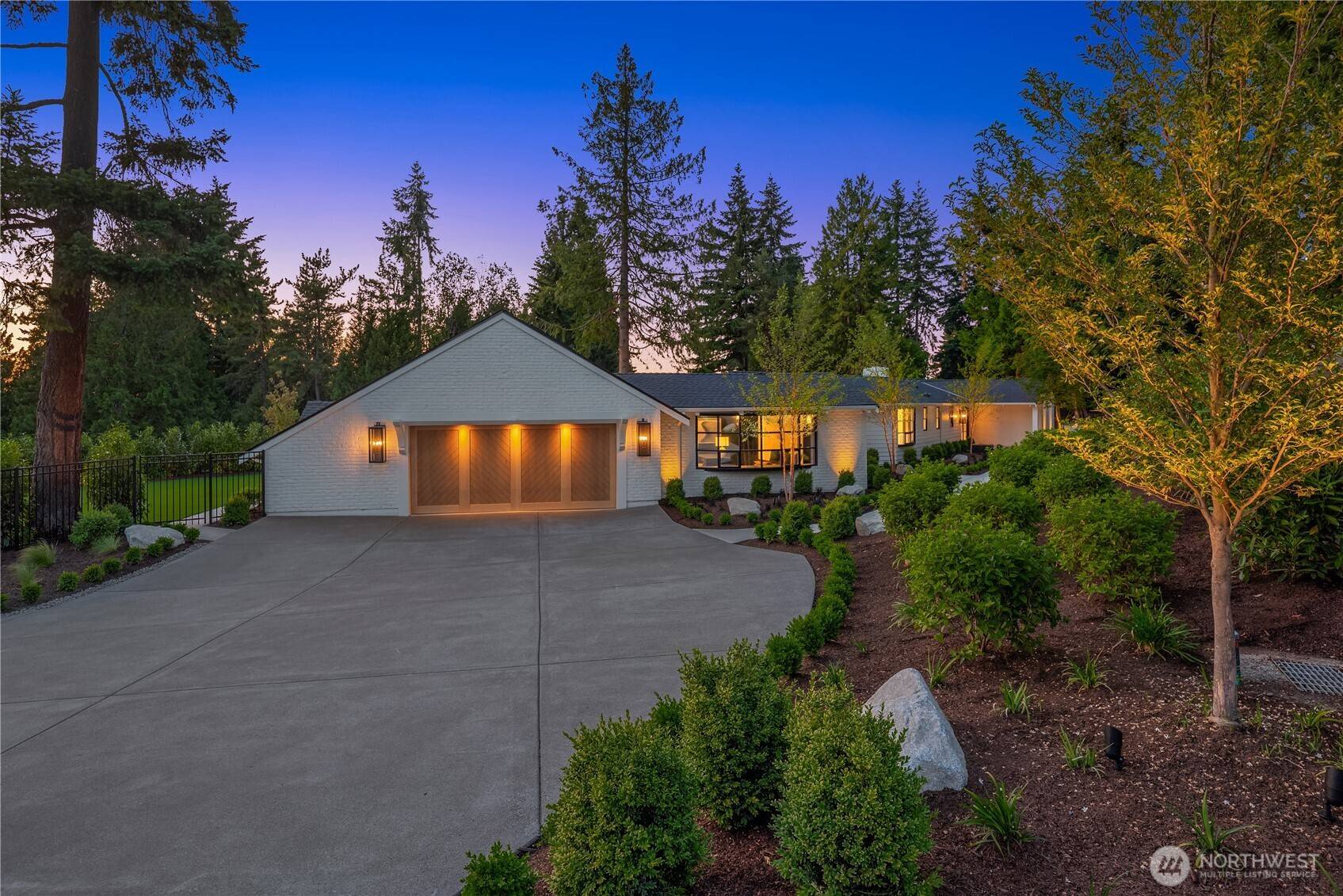 Clyde Hill, WA 98004,2610 86th AVE NE