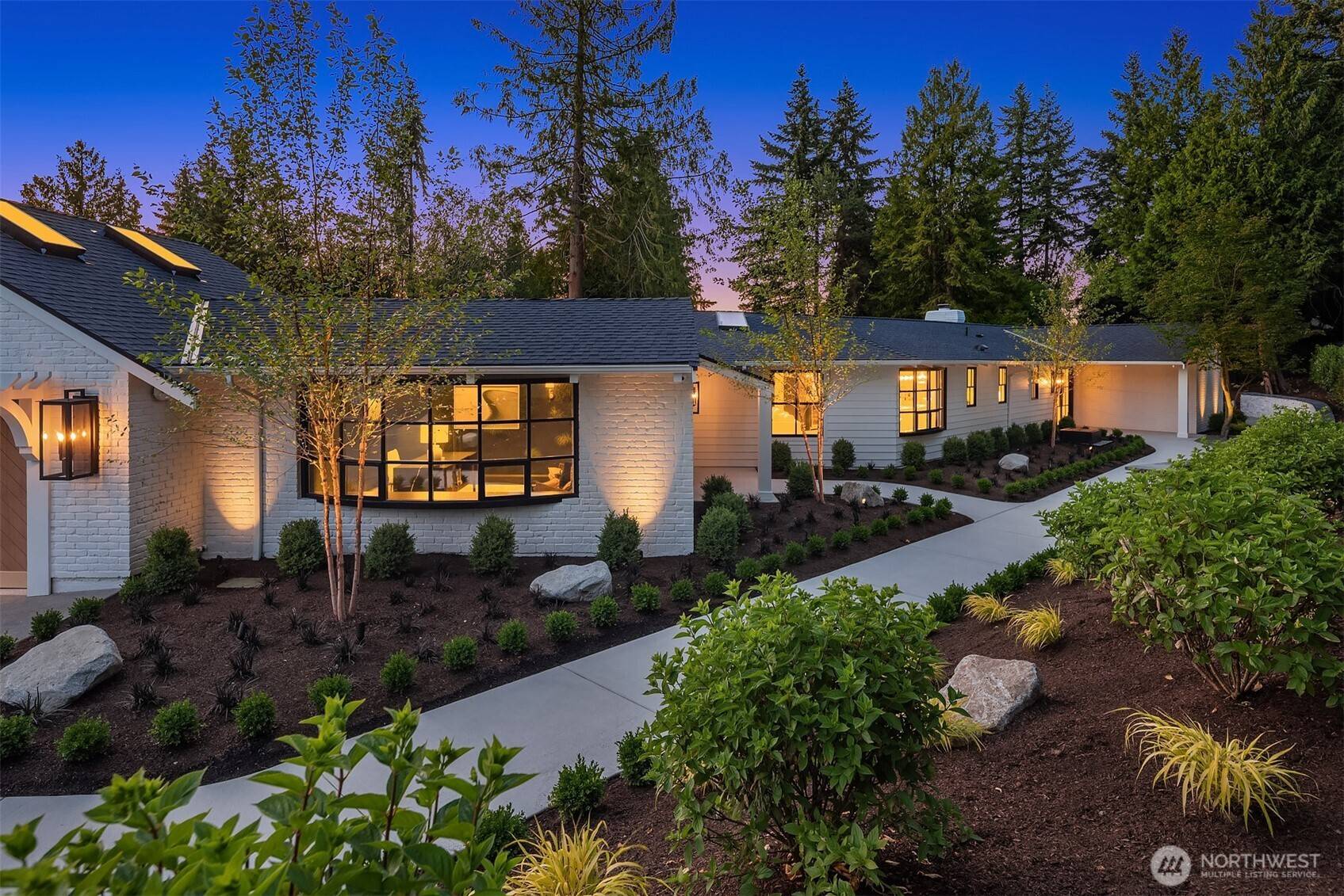 Clyde Hill, WA 98004,2610 86th AVE NE