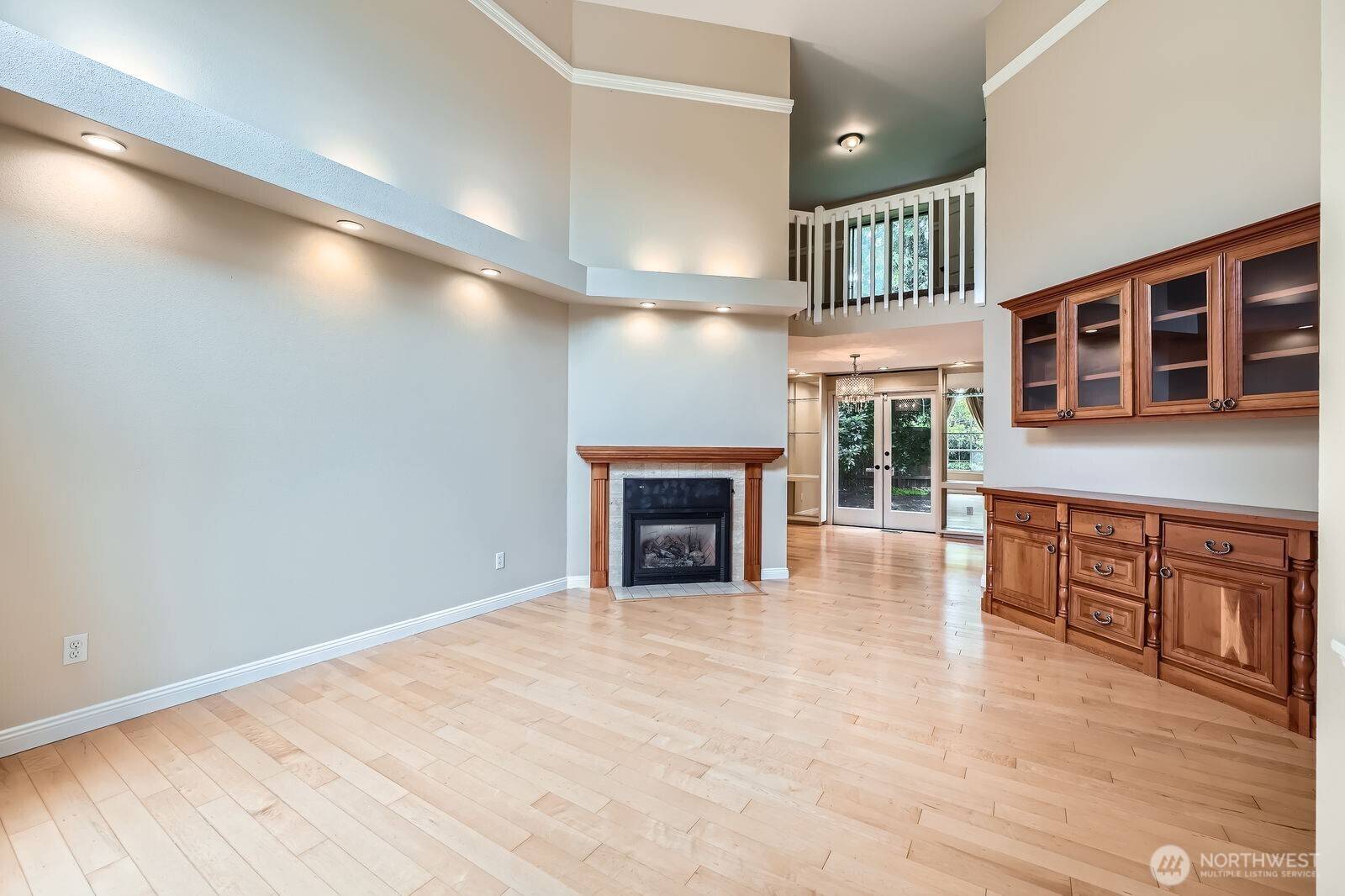 Bellevue, WA 98008,15831 Northup WAY #26