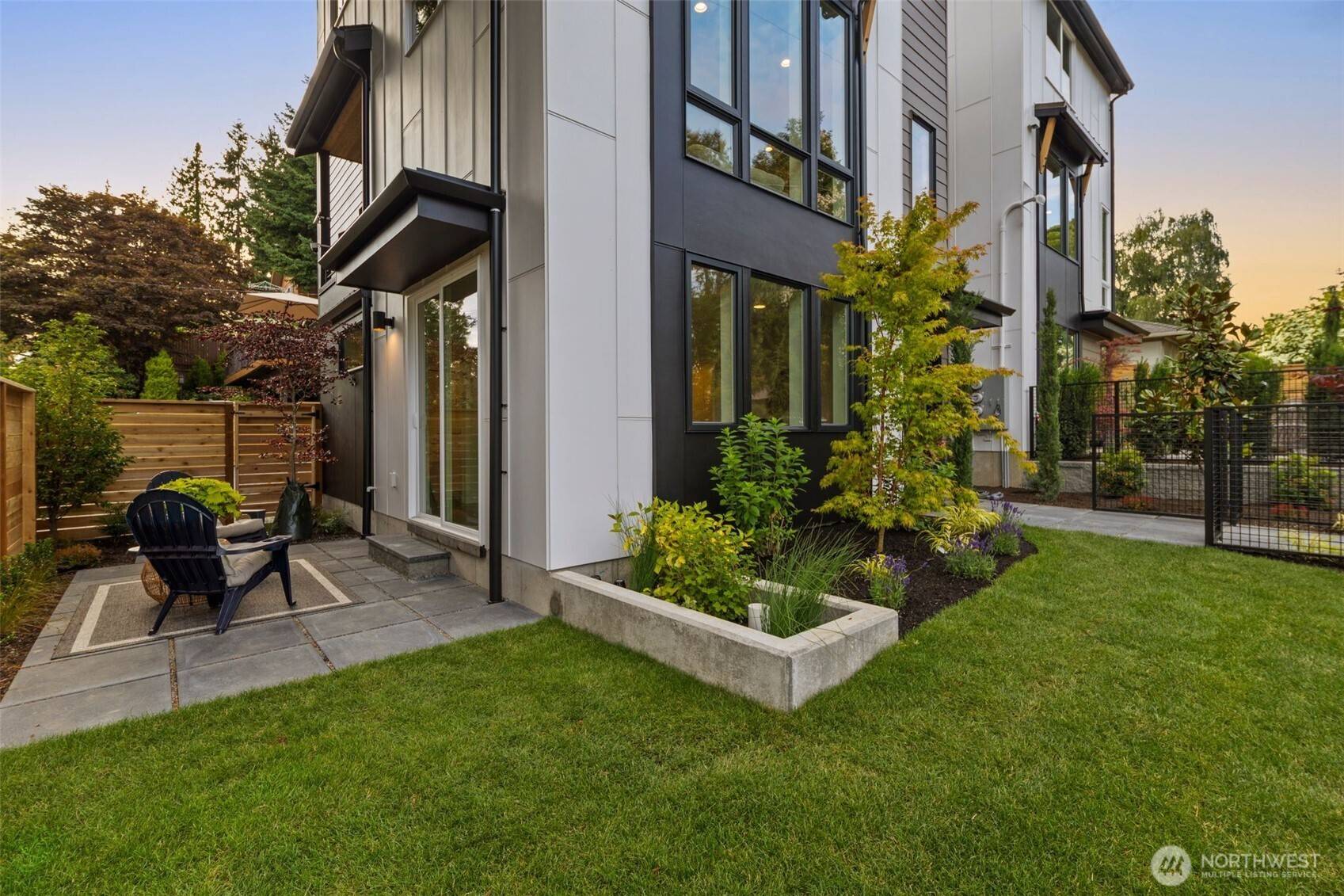 Seattle, WA 98116,2669 51st AVE SW