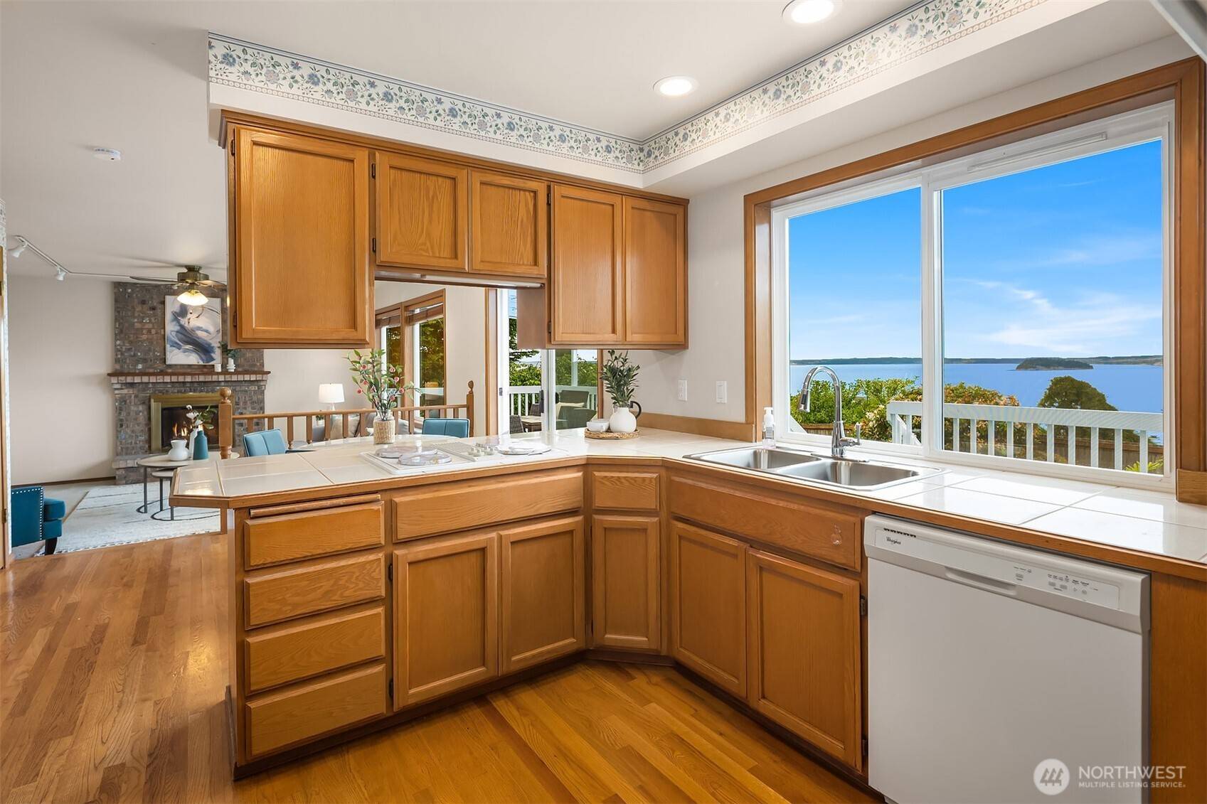 Camano Island, WA 98282,1021 N Sunset DR