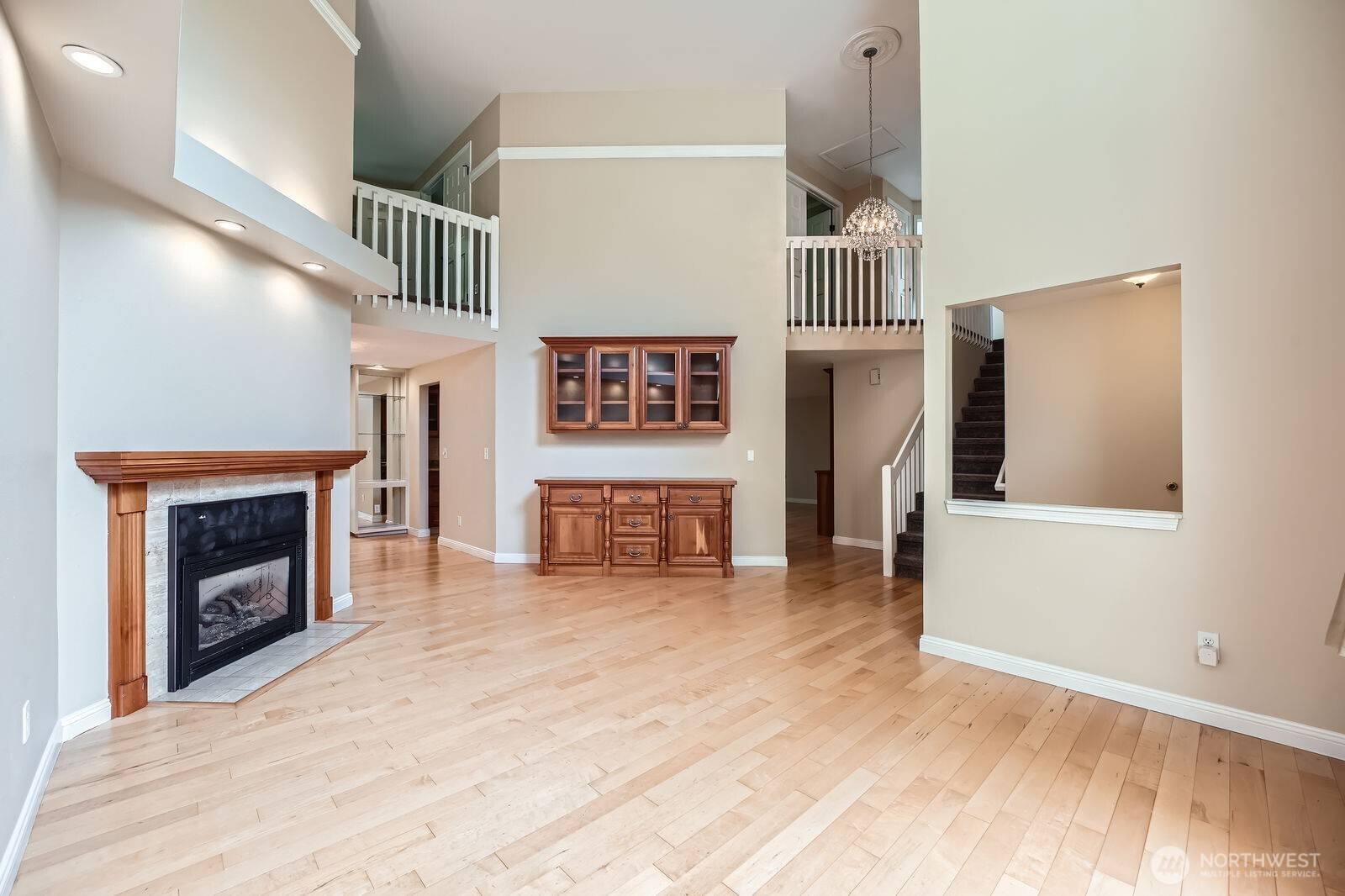 Bellevue, WA 98008,15831 Northup WAY #26