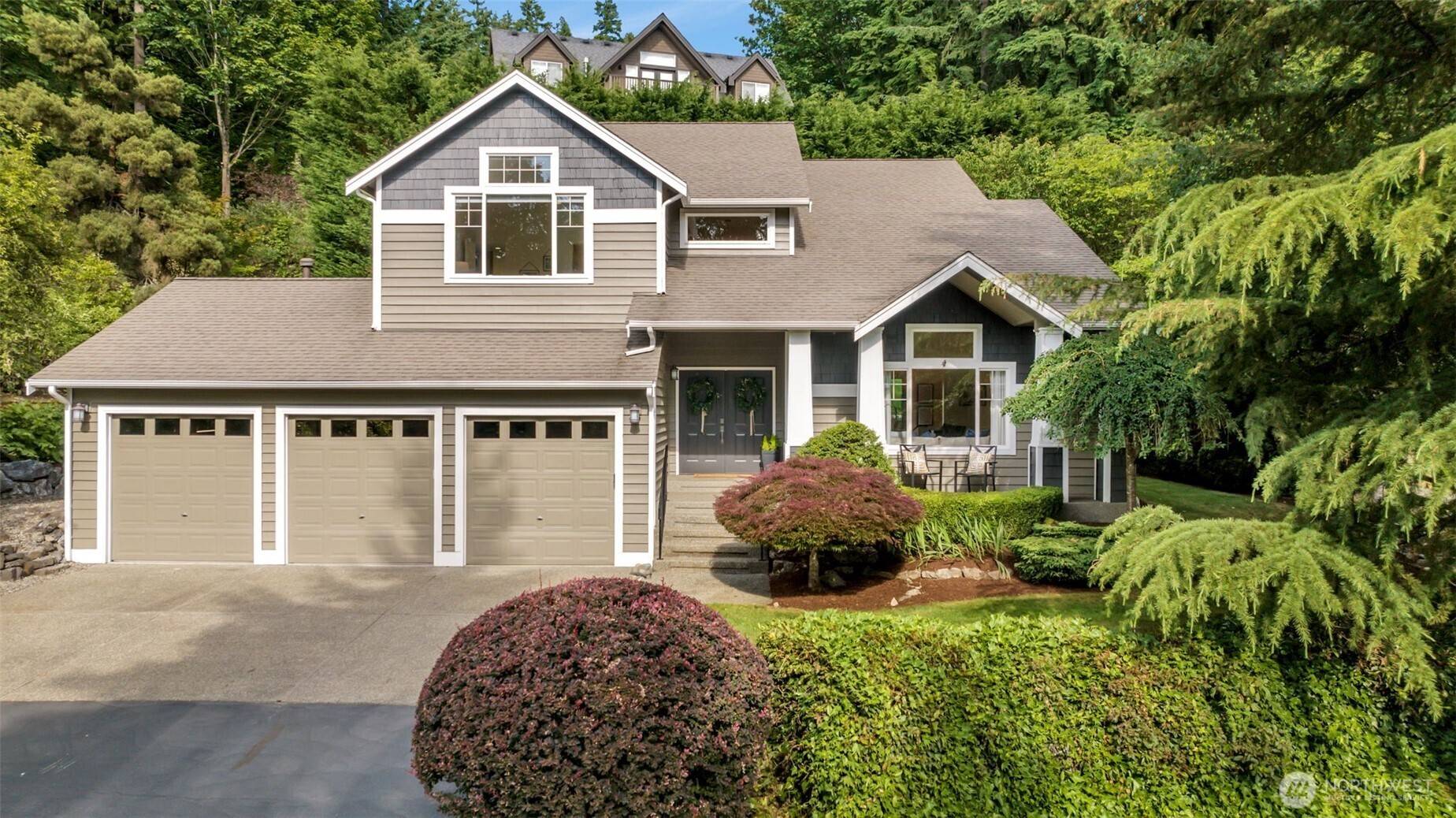 Woodinville, WA 98072,18404 148th AVE NE