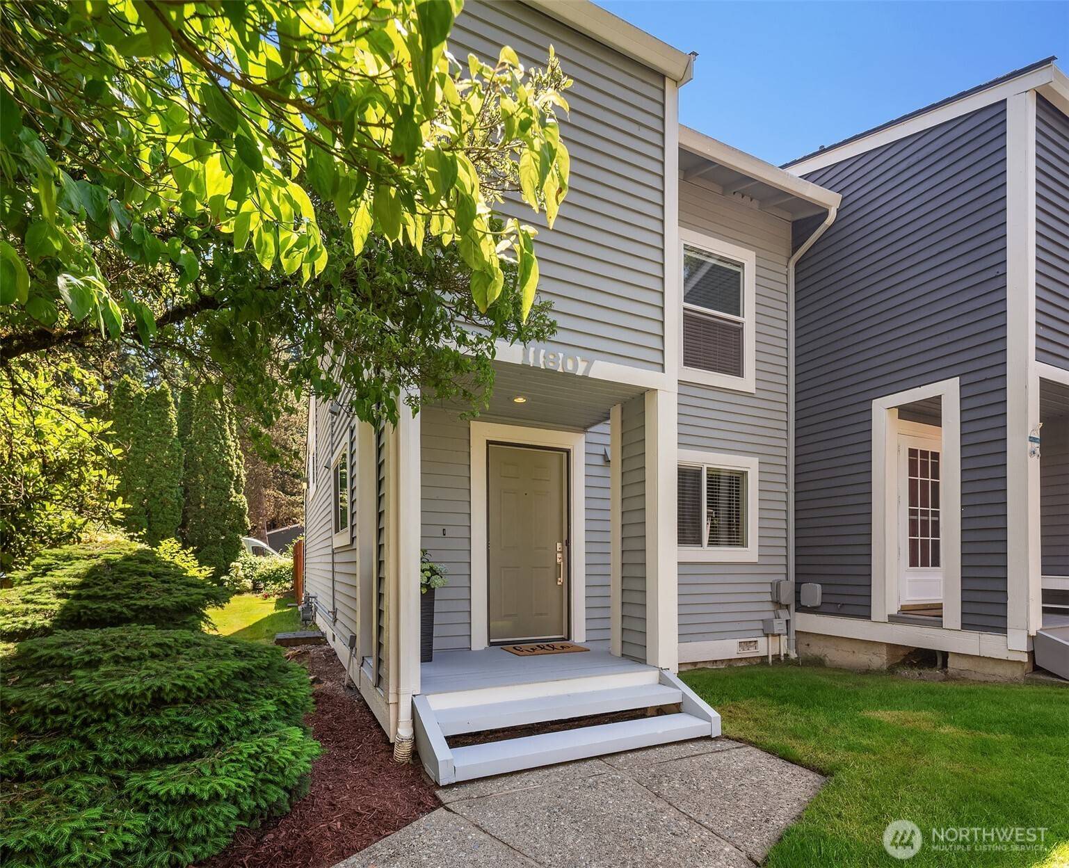 Kirkland, WA 98033,11807 NE 105TH CT