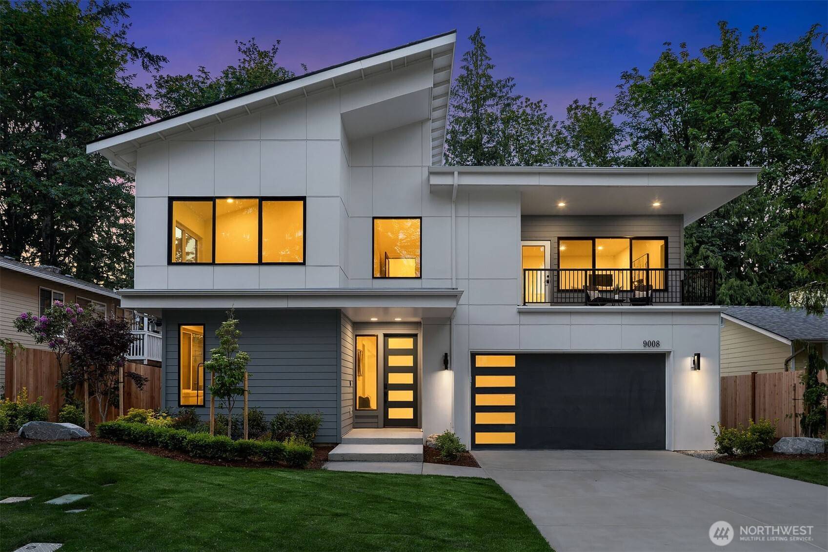 Kirkland, WA 98034,9008 NE 143rd ST