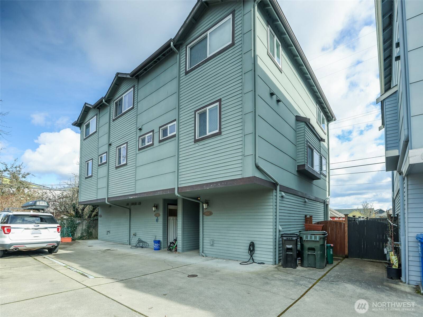 Seattle, WA 98126,6520 34th AVE SW #C