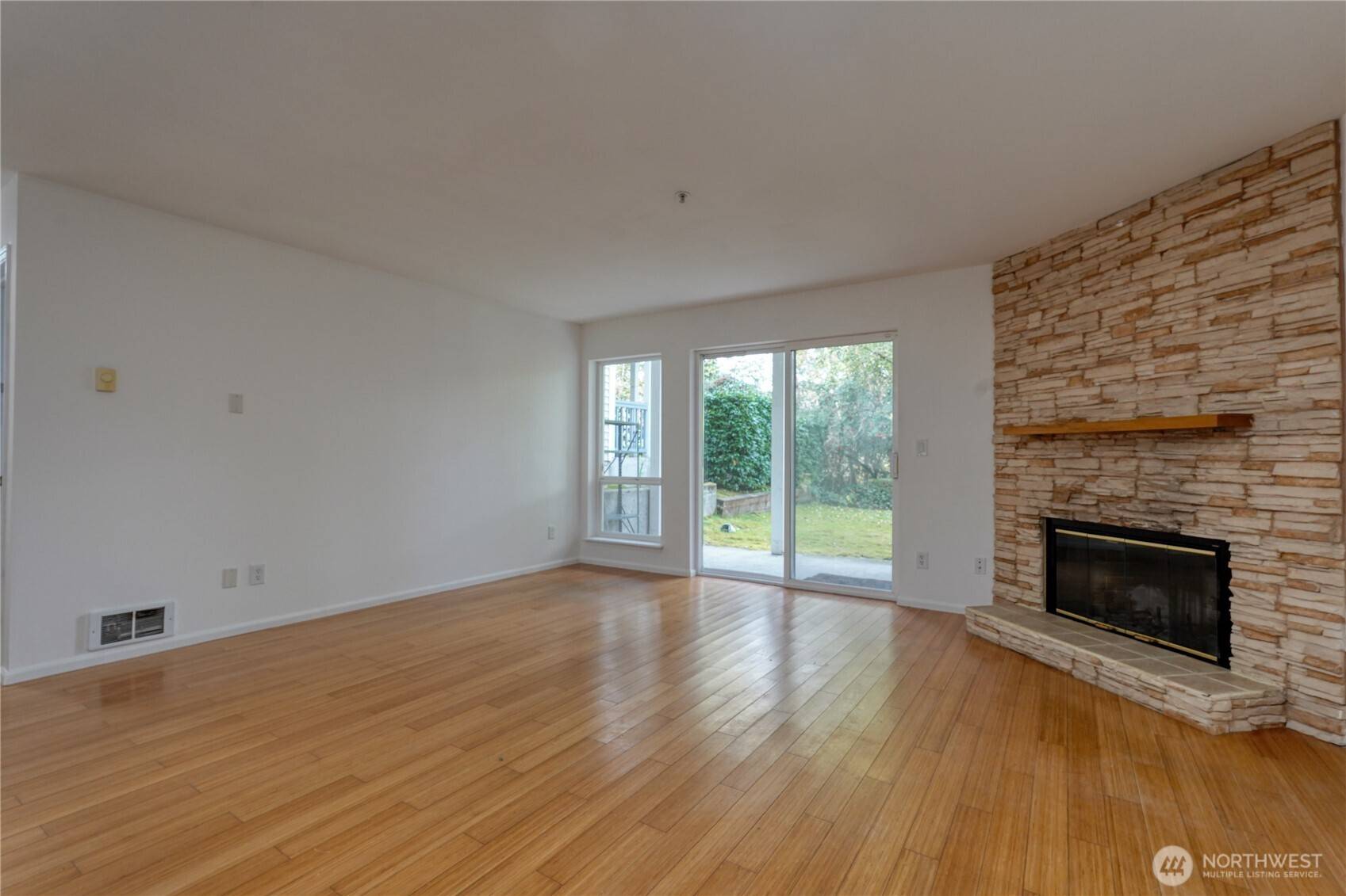 Bellevue, WA 98007,2969 142nd PL SE ##8