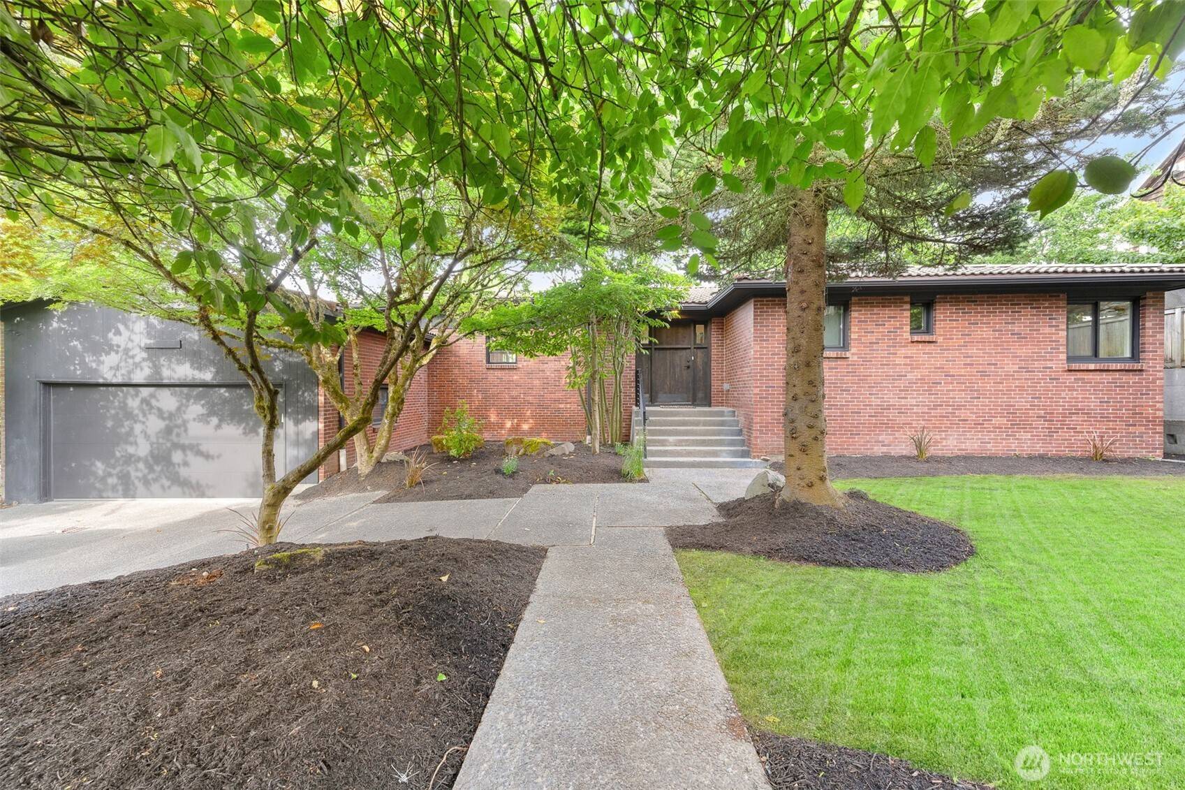 Lake Forest Park, WA 98155,14512 38th AVE NE