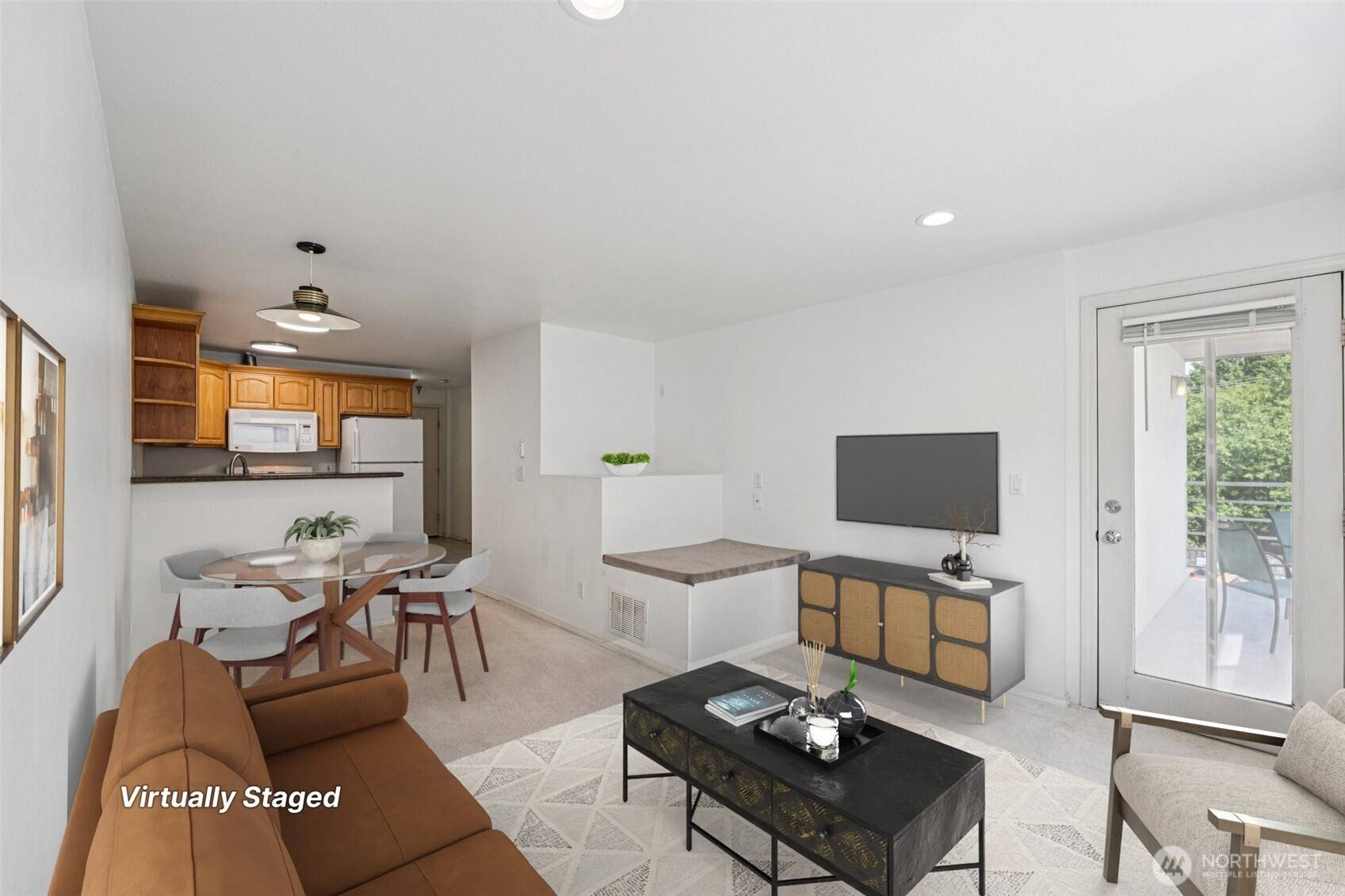 Seattle, WA 98105,5624 Roosevelt WAY NE #202