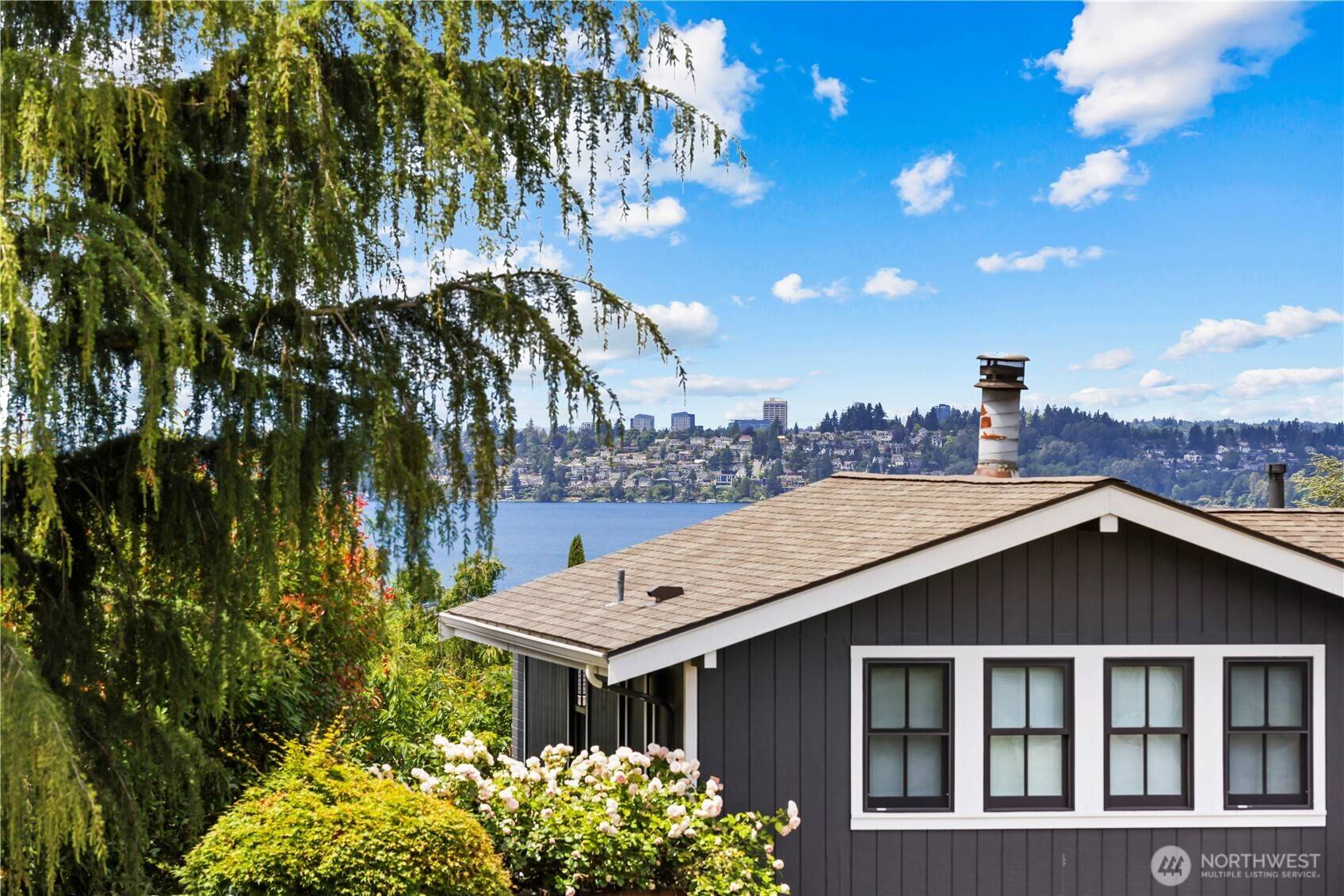 Kirkland, WA 98033,6210 105th AVE NE