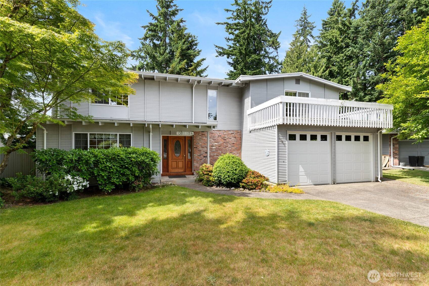 Kirkland, WA 98034,13811 119th AVE NE