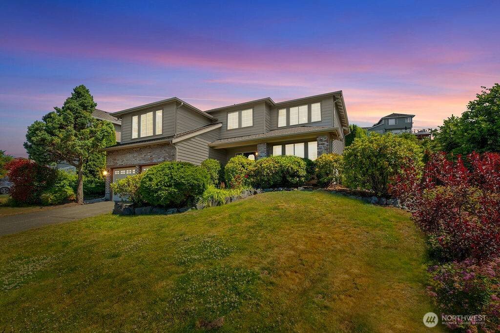 Tacoma, WA 98422,5309 Ridge DR NE