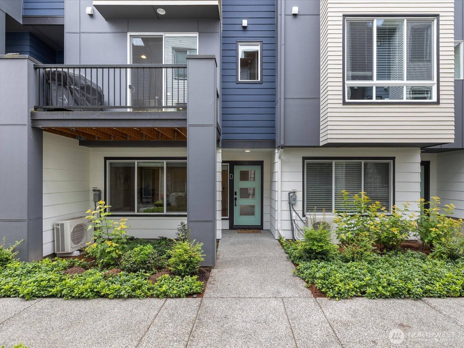 Bothell, WA 98021,509 237th PL SE #D