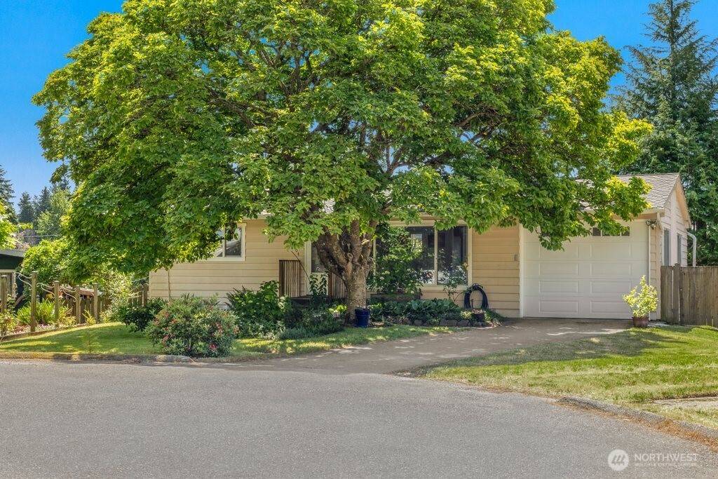 Shoreline, WA 98133,16204 Corliss PL N