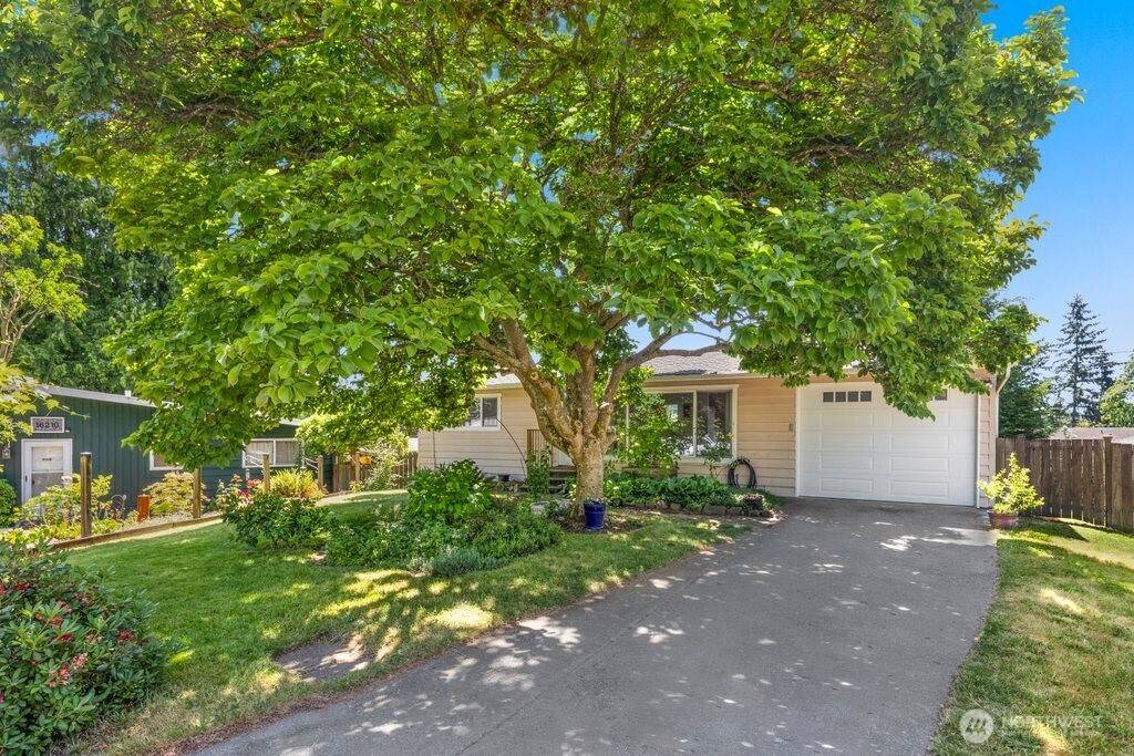 Shoreline, WA 98133,16204 Corliss PL N