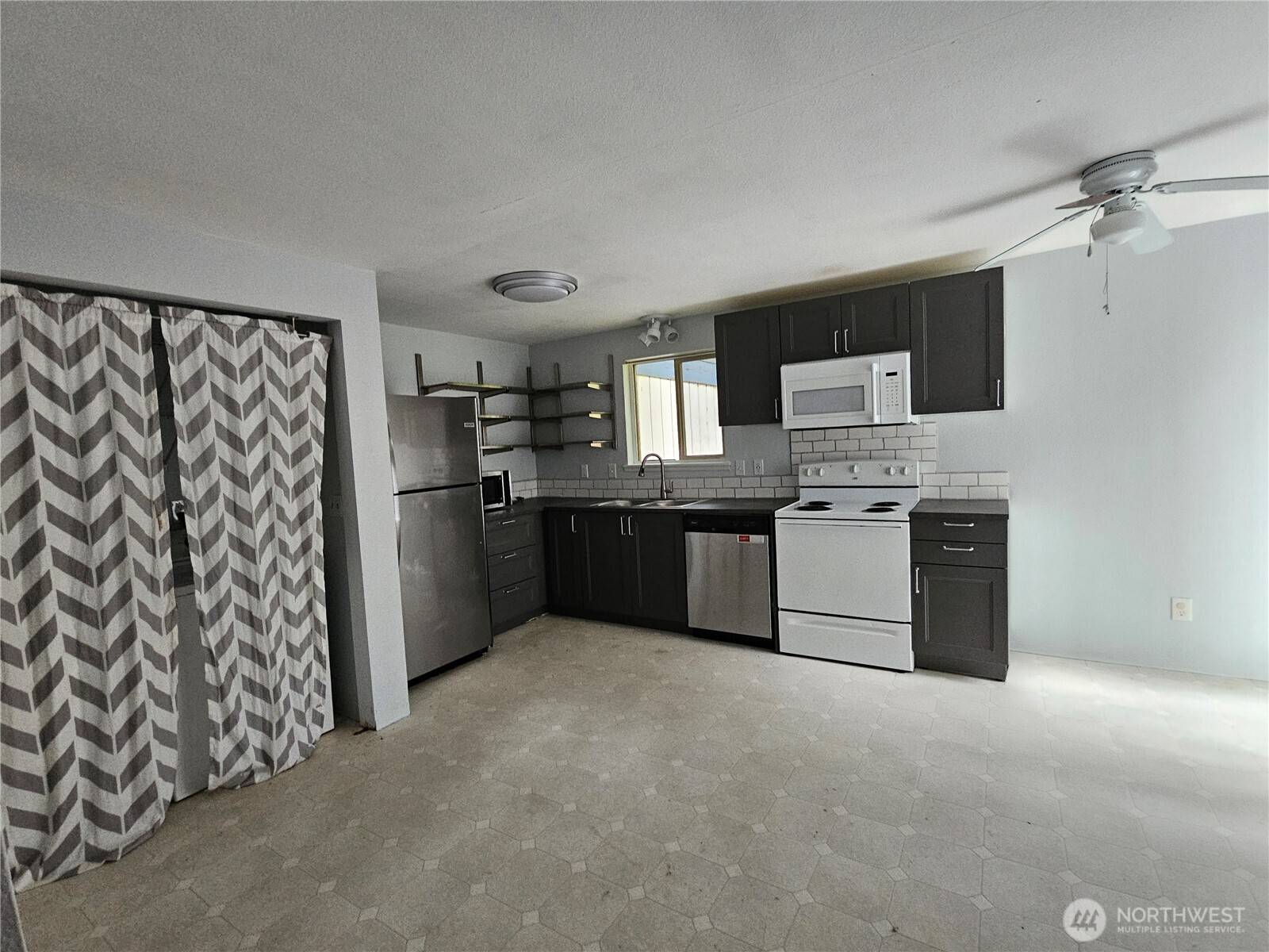 Lacey, WA 98503,6923 20th AVE SE #1