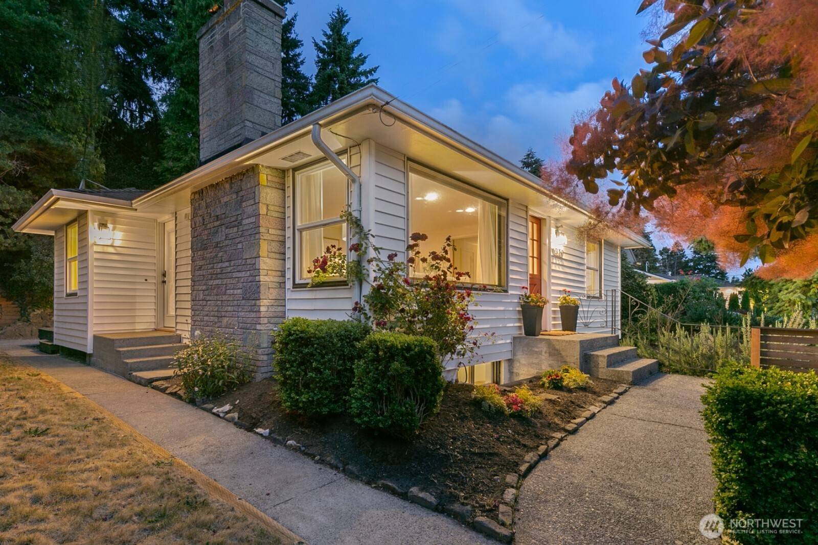 Seattle, WA 98199,3250 31st AVE W