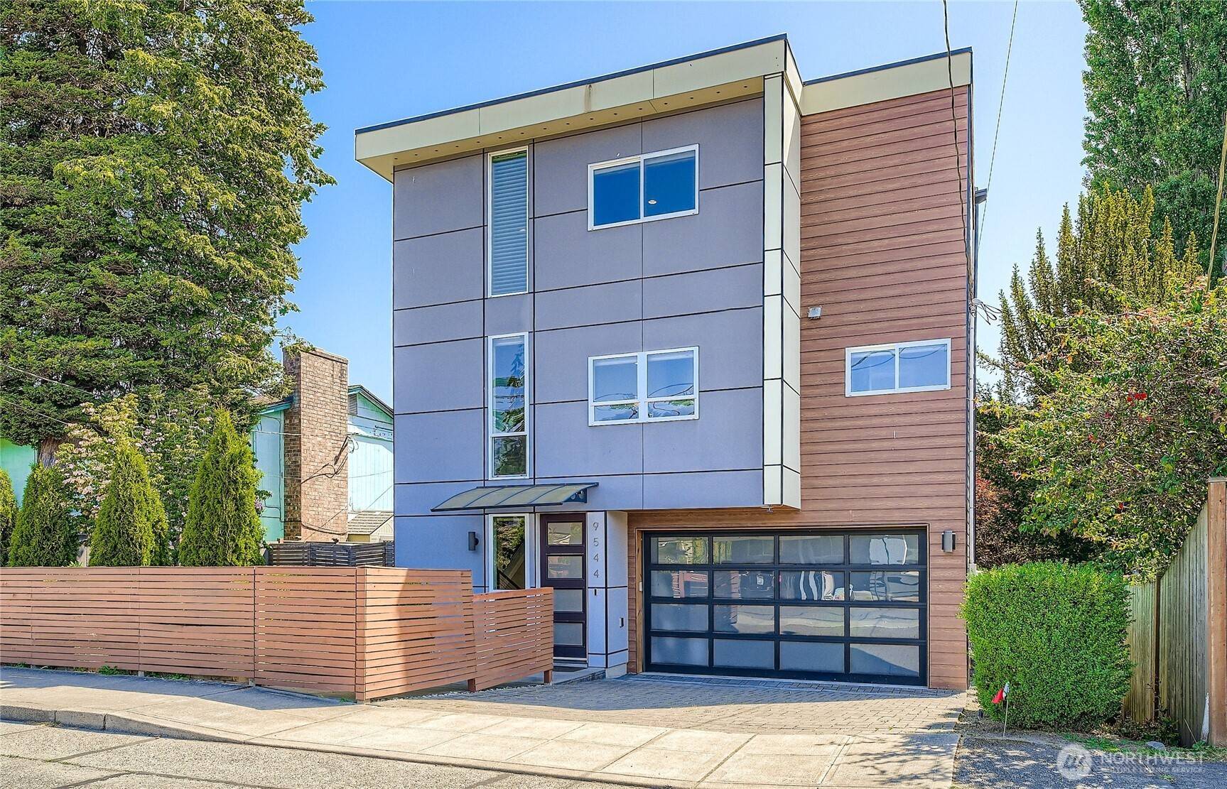 Seattle, WA 98117,9544 3rd AVE NW