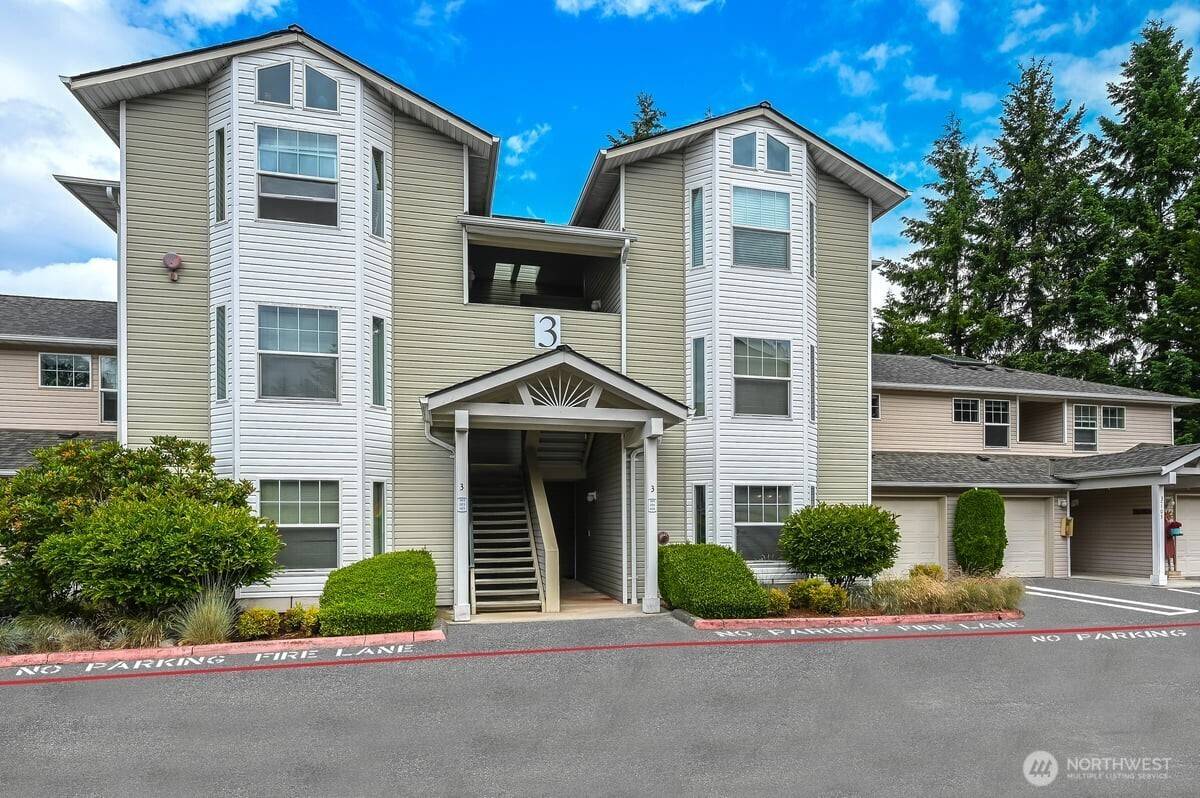 Everett, WA 98208,2001 120th PL SE #3-104