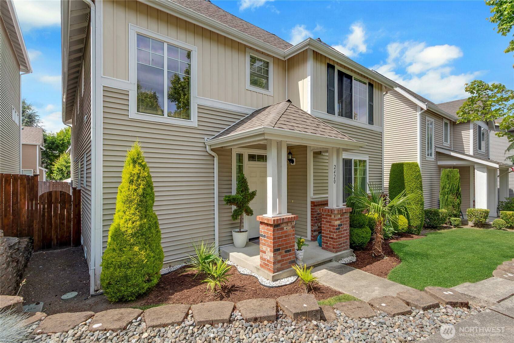 Puyallup, WA 98373,2420 Chateau DR