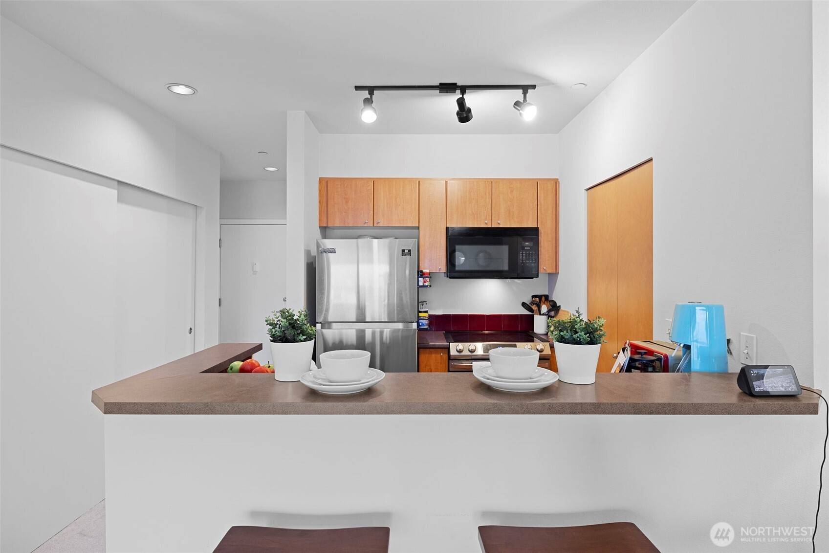Seattle, WA 98104,668 S Lane ST #603