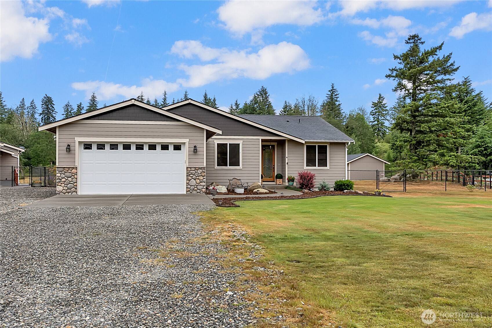 Rainier, WA 98576,13141 Dravin LN SE