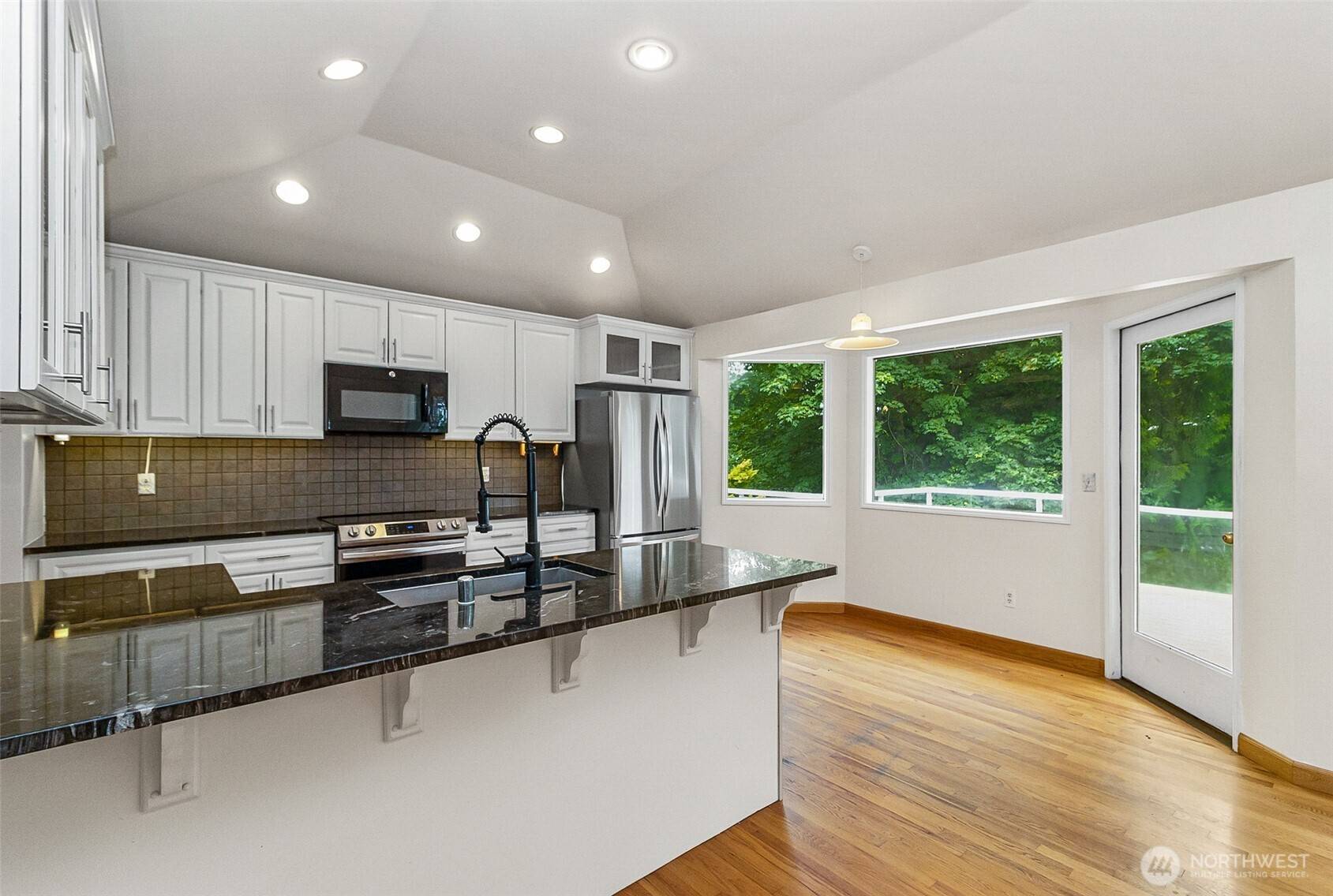 Bellevue, WA 98006,17002 SE 43rd ST
