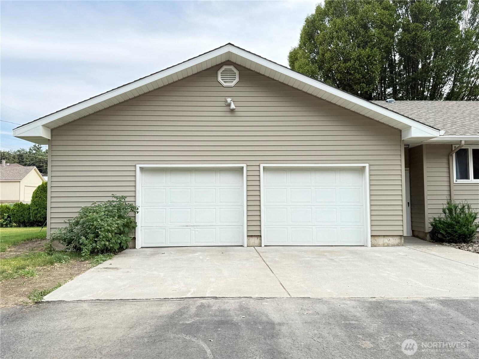 Harrington, WA 99134,16 W Douglas ST