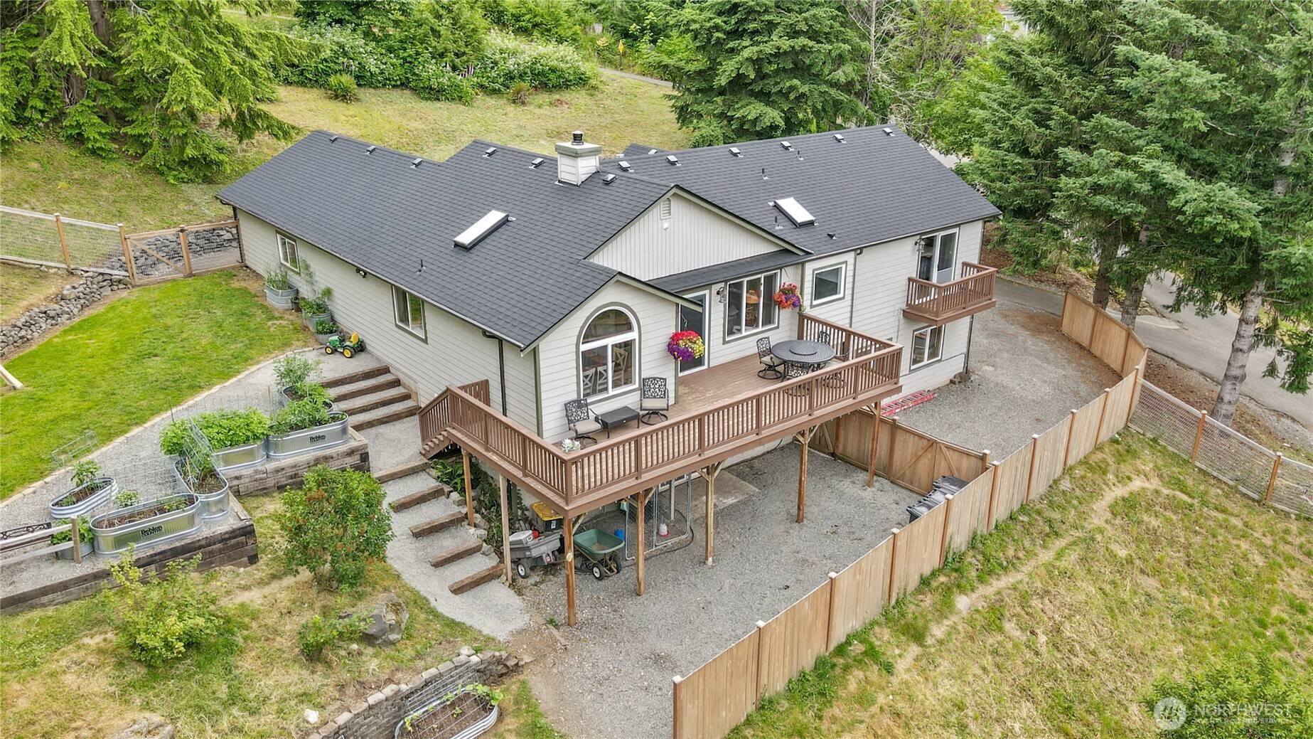Ravensdale, WA 98051,26045 Landsburg RD SE