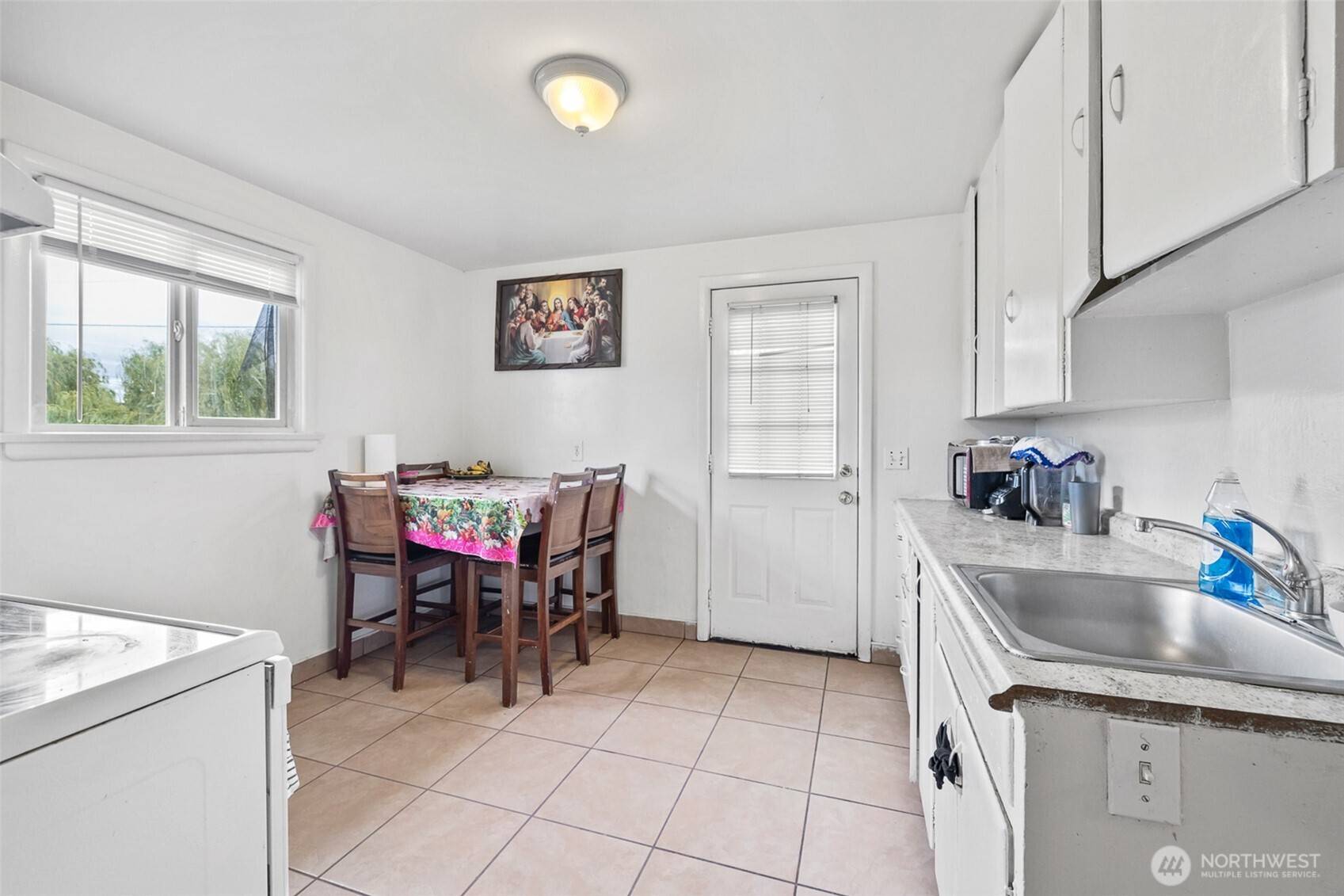 Pasco, WA 99301,1304 W Hopkins ST