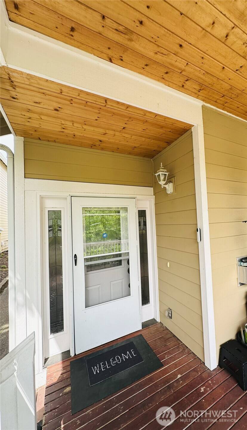 Kent, WA 98030,27120 105th PL SE