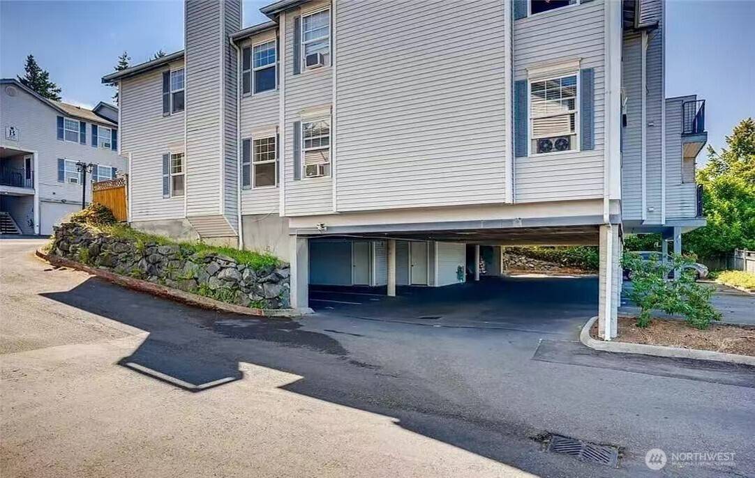 Renton, WA 98056,1160 Monroe AVE NE #2A