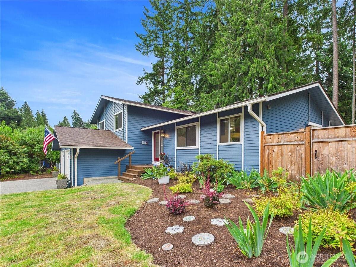 Renton, WA 98059,15011 SE 143rd PL