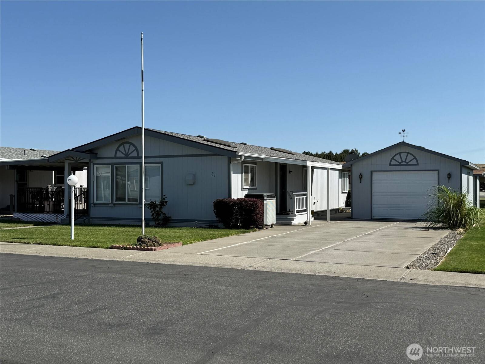 Kennewick, WA 99336,312 S Columbia Center BLVD #69